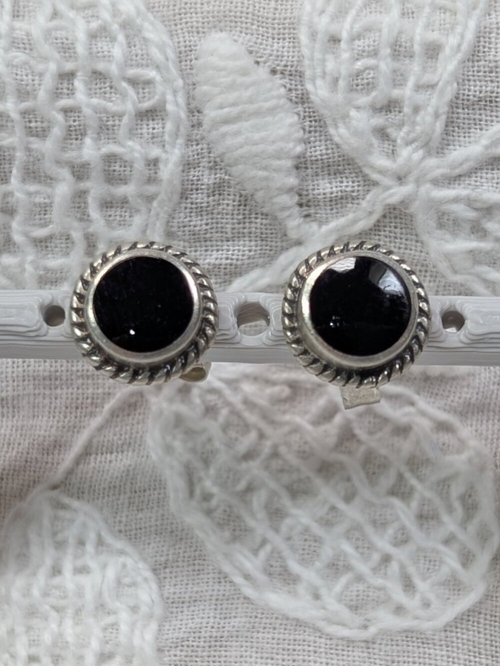 Vintage 925 Silver & Onyx Rope Edge Stud Post Earrings